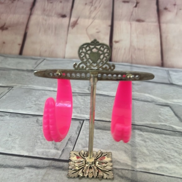 BARBIECORE pink spike pierced hoops earrings - Picture 4 of 6